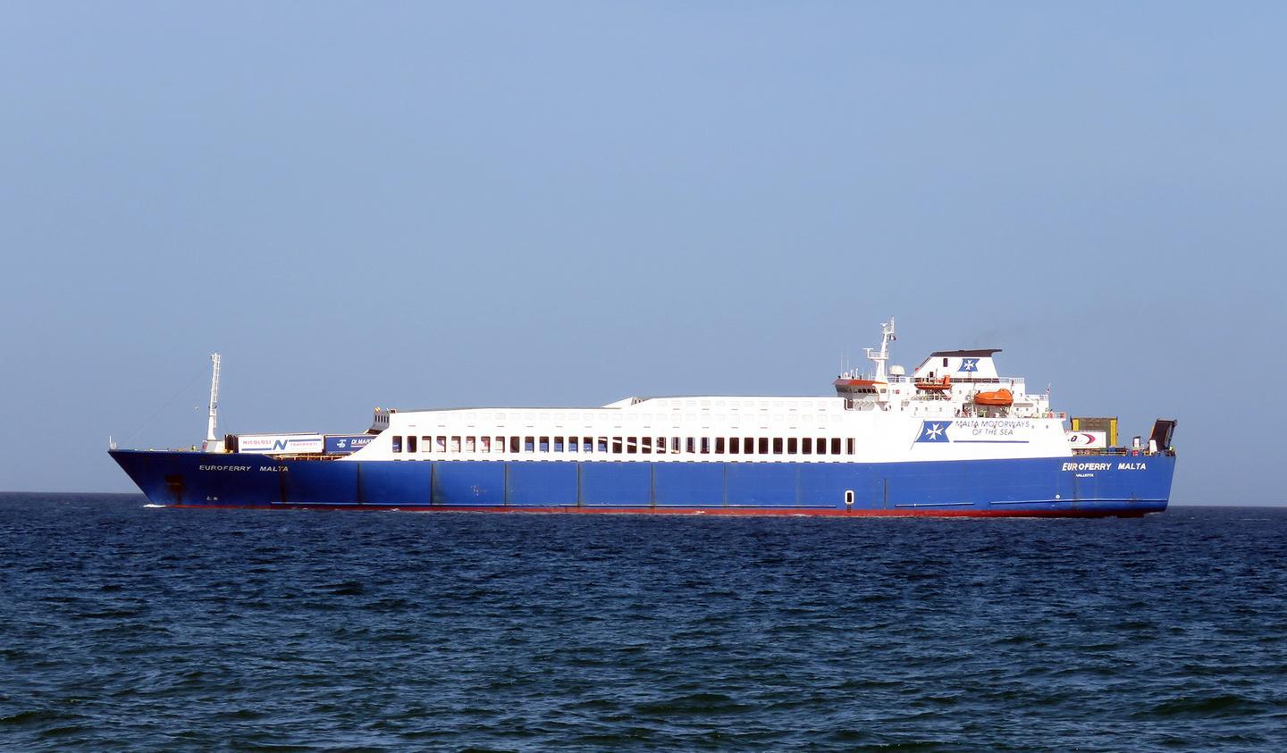 Grimaldi inaugura la tratta “tutto merci” per Genova 