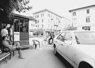 In taxi dai parcheggi al centro con un euro