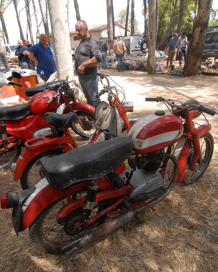 Scambio di auto e moto d’epoca, mostra a Torregrande