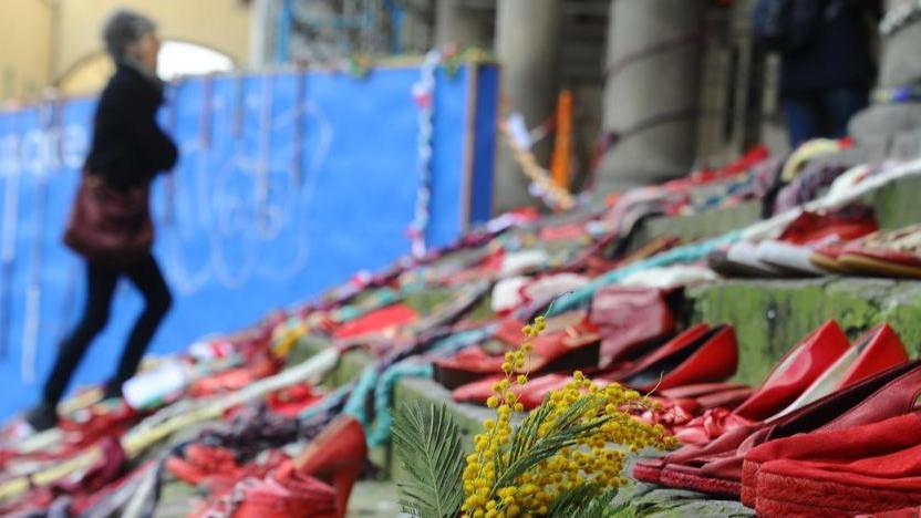 Una società maschilista che manda in tilt i più deboli «Si deve cambiare in fretta»