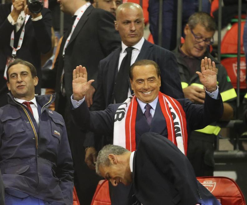 Berlusconi acclamato da tutto il “Brianteo” Monza fermato sull’1-1 