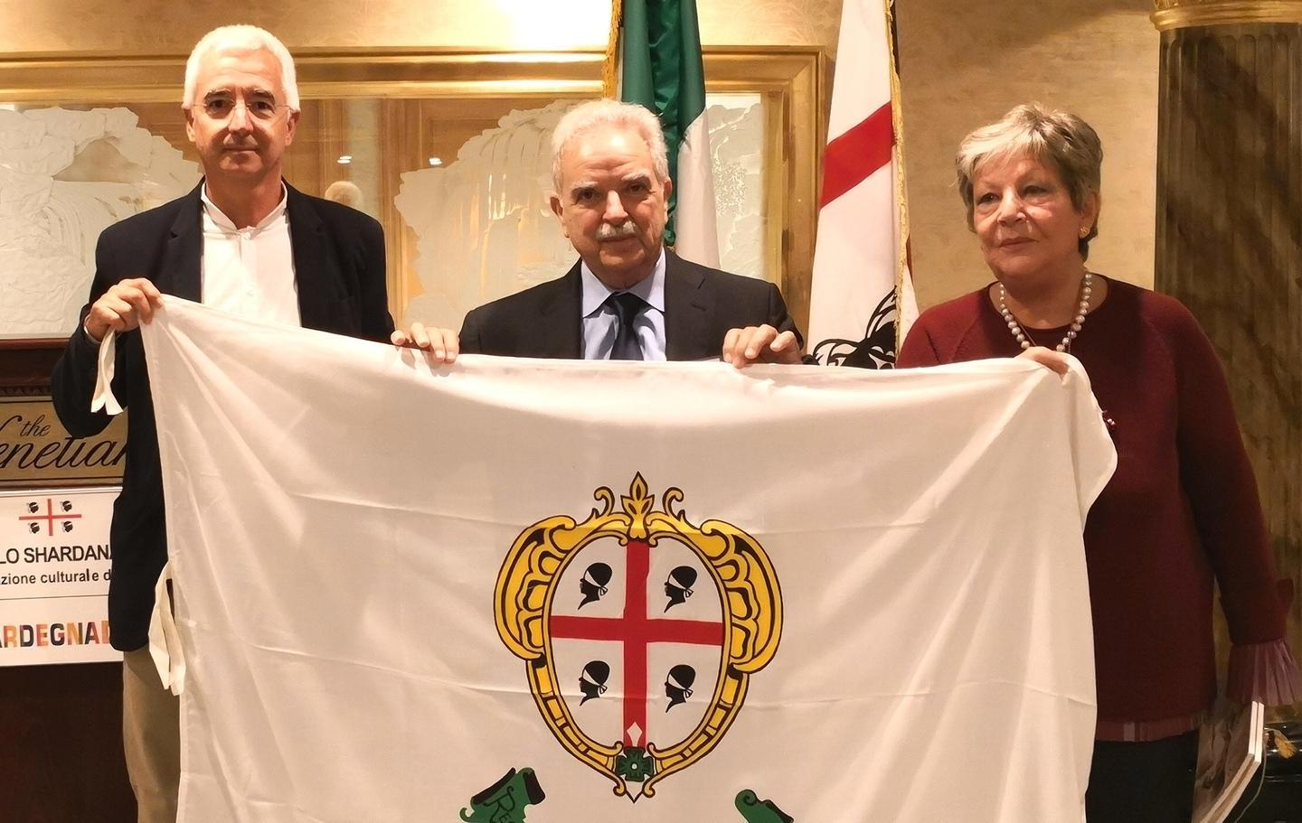 Paci: emigrati ambasciatori dell’isola 