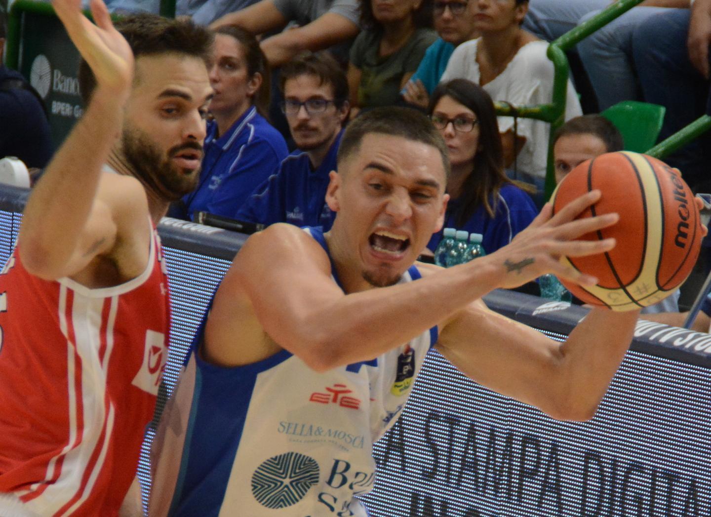 Difesa&Bamforth, la Dinamo si sblocca 