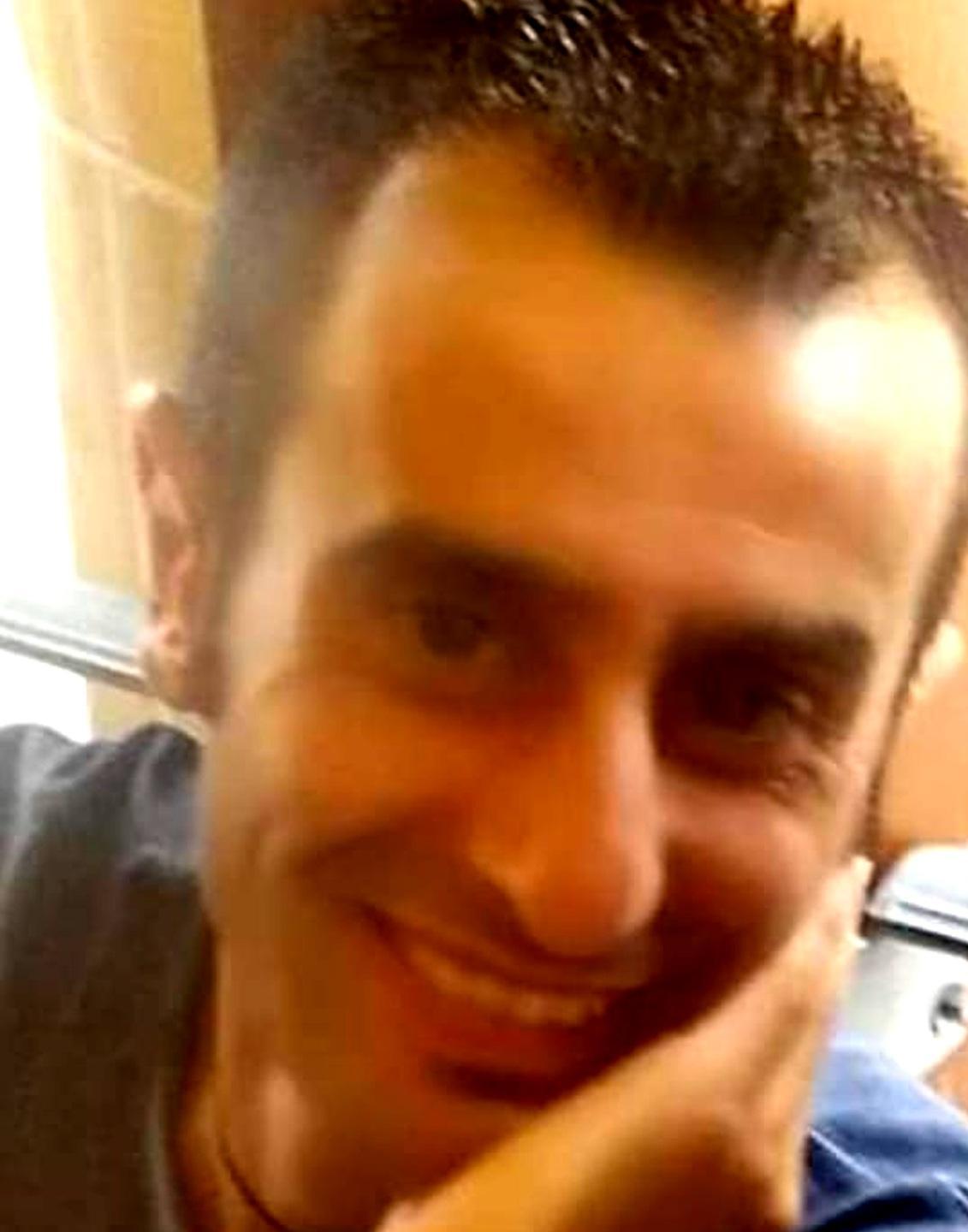 Il bravo ragazzo che appiccava il fuoco per "aiutare" i pompieri 