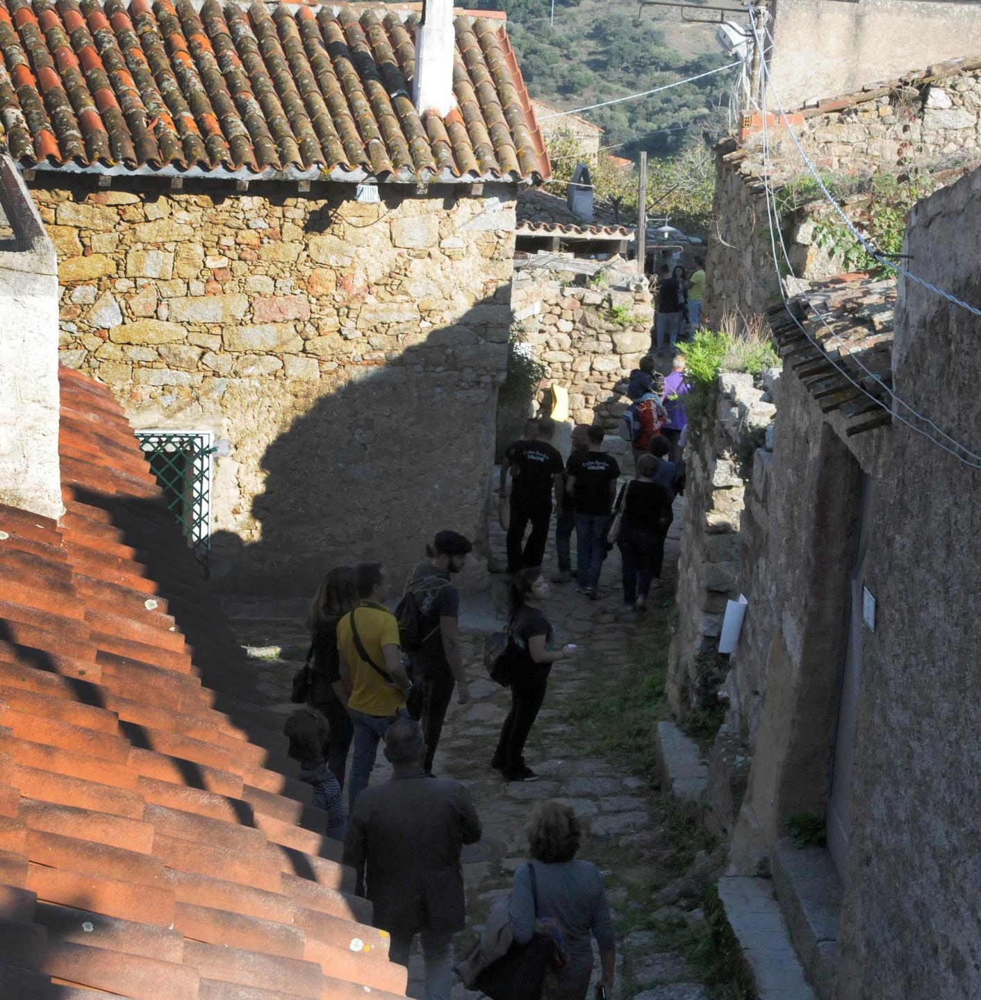 Migliaia di visitatori alle Cortes di Lollove