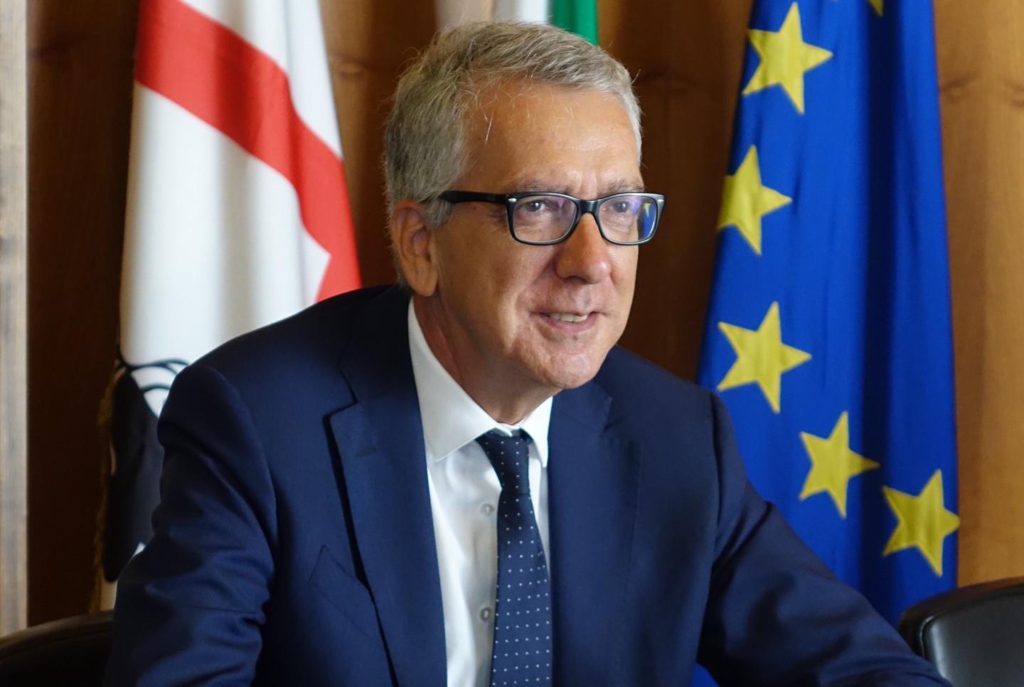 Pigliaru alla presentazione del progetto della nuova scuola 