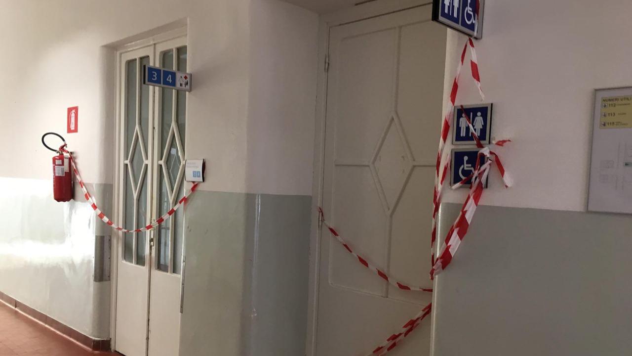 Ospedale, quattro ambulatori inagibili al 4° padiglione