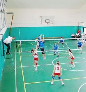 Un momento di una partita di pallavolo