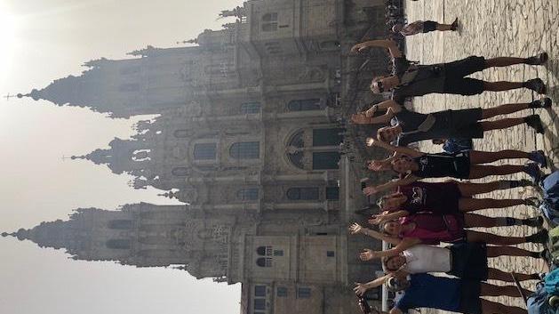 Un gruppo di San Cesario sul cammino per Santiago