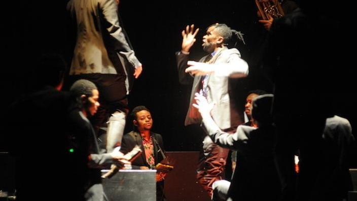 Il Requiem di Mozart rivive tra jazz, opera e musica africana