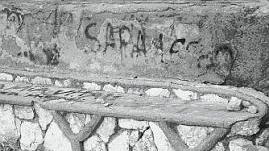 <strong>MURA.</strong> In molti punti hanno bisogno di una manutenzione costante, ora c’è il progetto