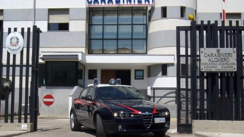 Alghero, topo d'auto colto in flagrante dai carabinieri 