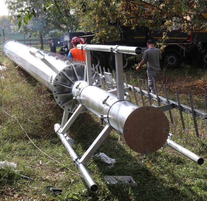 Reggio Emilia, installata l’antenna Wind della discordia 