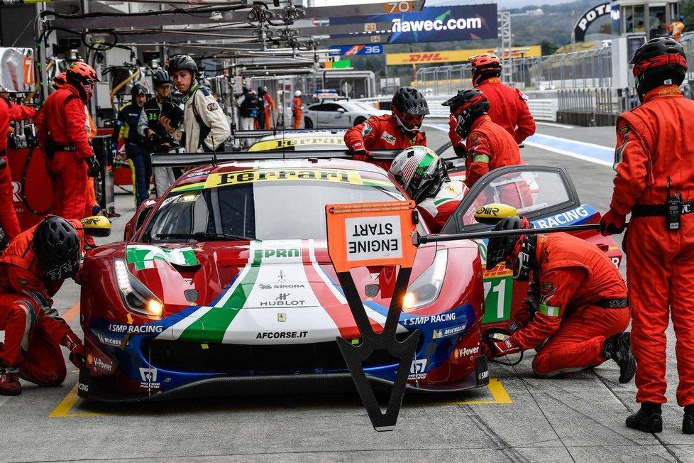 Un week end complicato per le Ferrari F488 GTE negli States e in Giappone