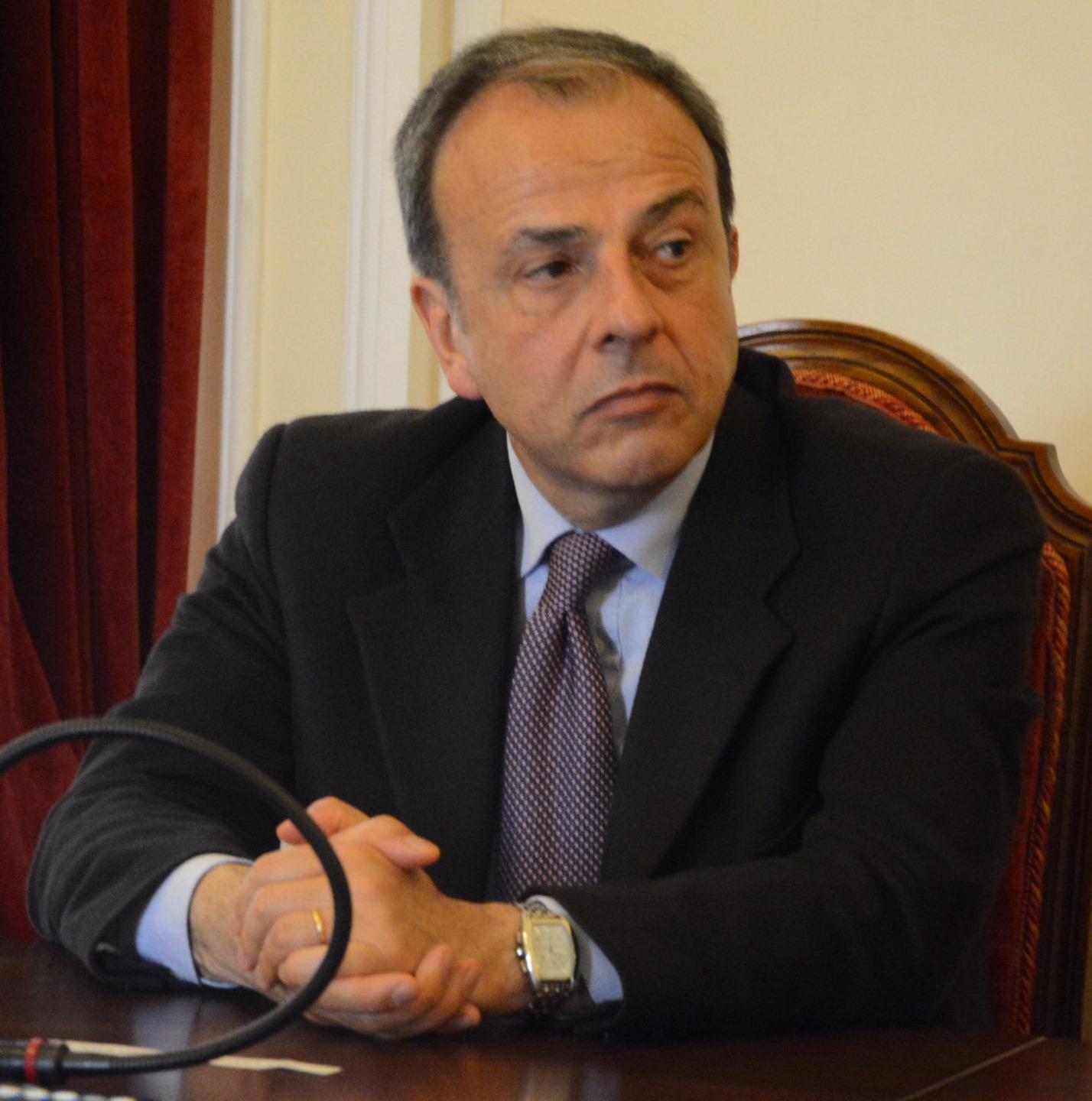 Il procuratore di Sassari: «Reati in calo ma resta un grande disagio» 