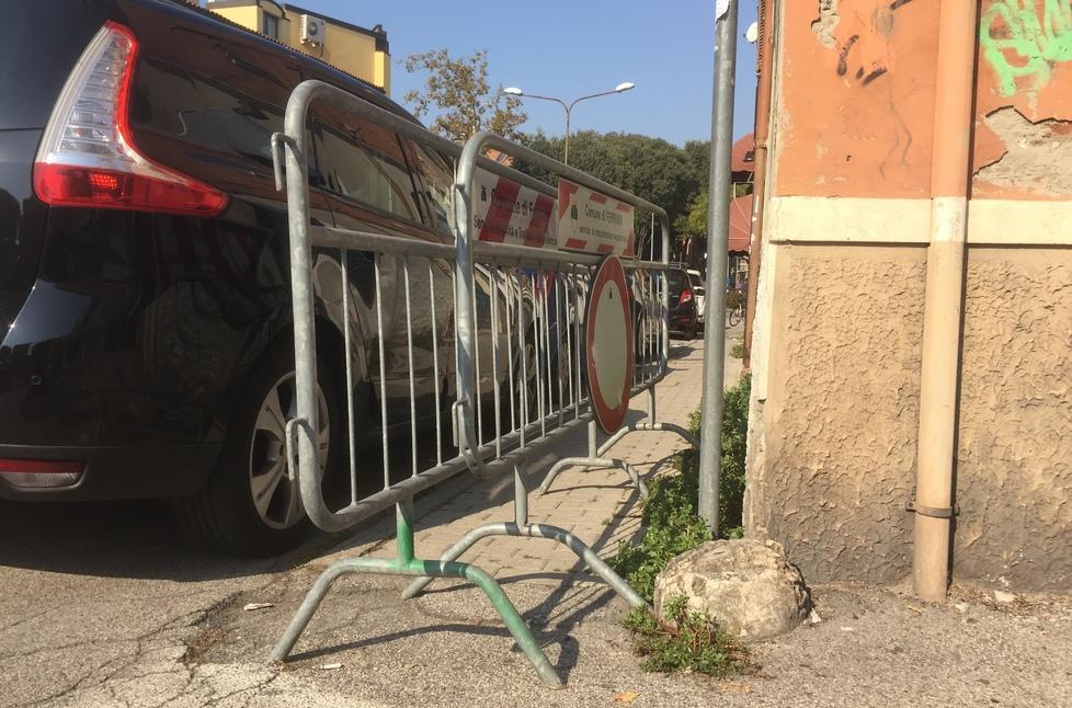 Marciapiede vietato ai bebè 