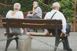 Un gruppo di pensionati