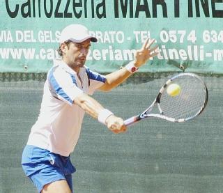 Il campione toscano Davide Bramanti in azione sui campi del Ct Etruria