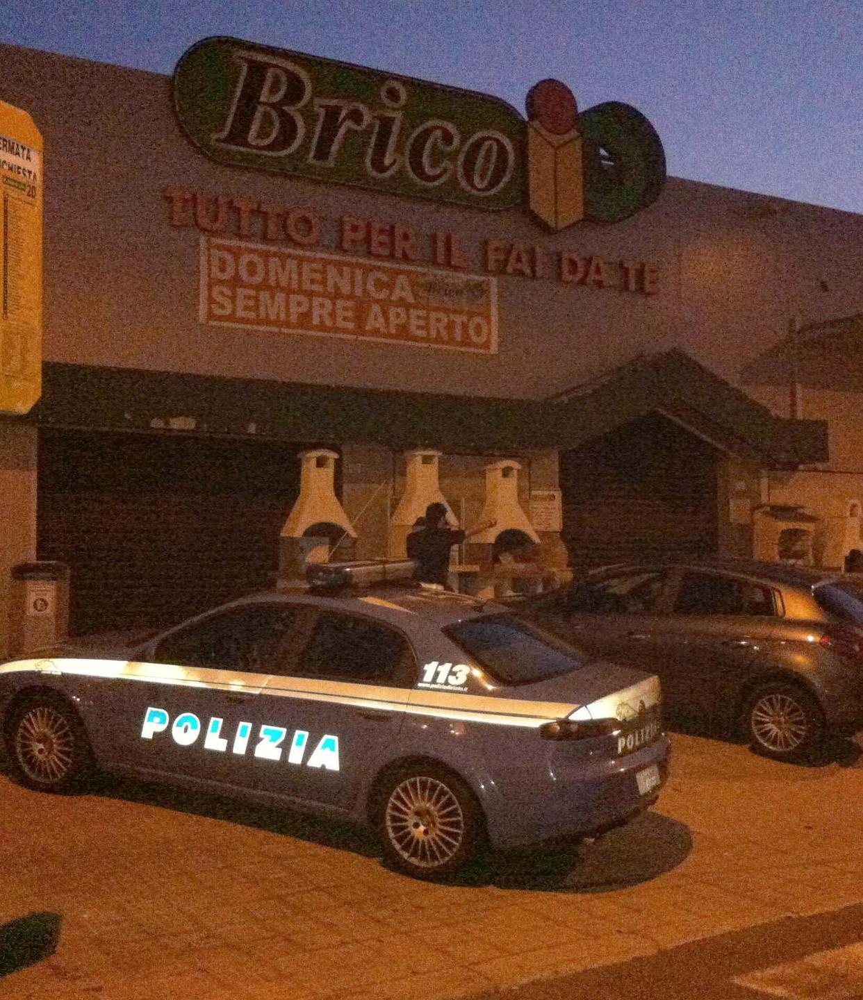 Rapina al Brico, in appello arrivano due assoluzioni 