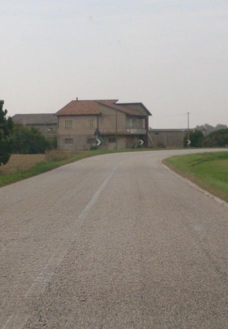 Rifacimento segnaletica in due strade comunali
