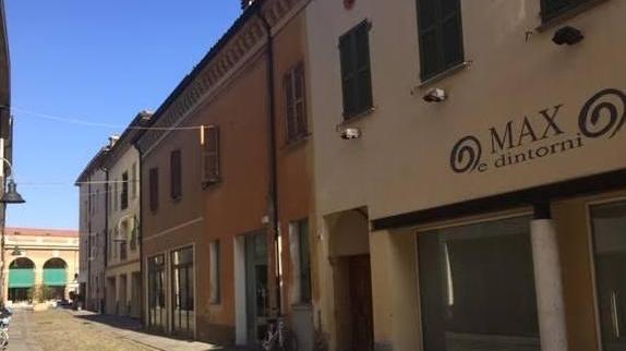 «Un tavolo di crisi per i problemi dei commercianti»