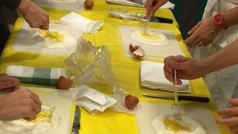 Il corso di cucina diventa un libro, la favola bella (e buona) di Save the Caplèt