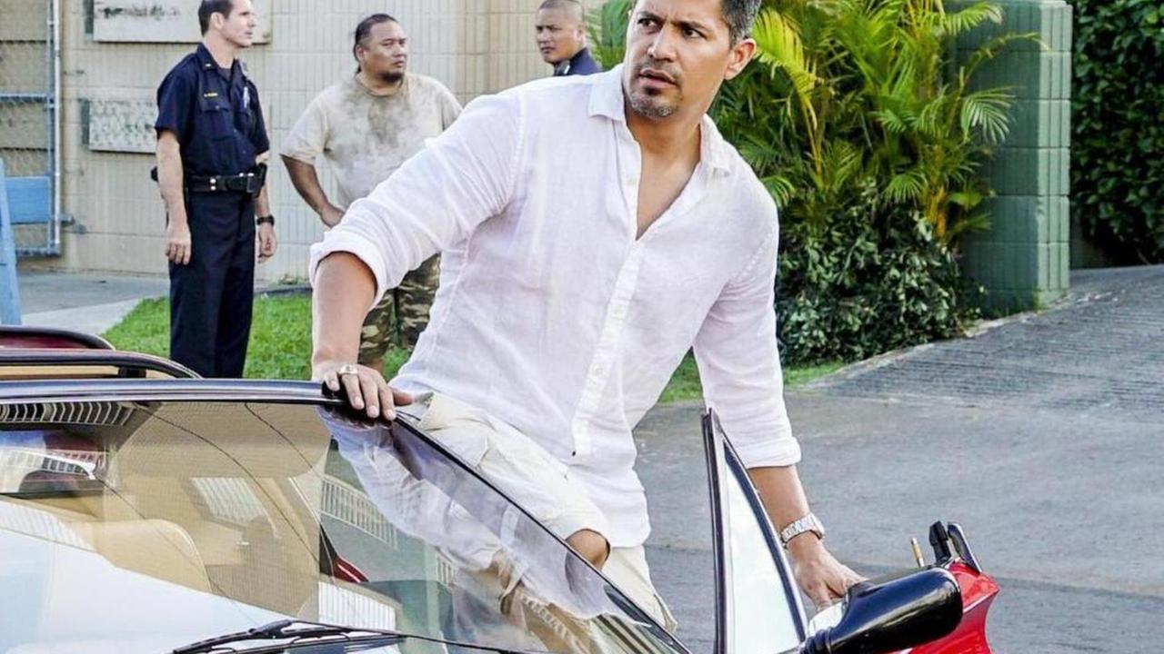 Solita Ferrari, niente baffi e meno machismo: il nuovo Magnum P.I. di Jay Hernandez
