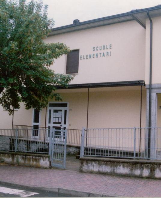 Problemi strutturali alla scuola Il sindaco sposta alcune classi 