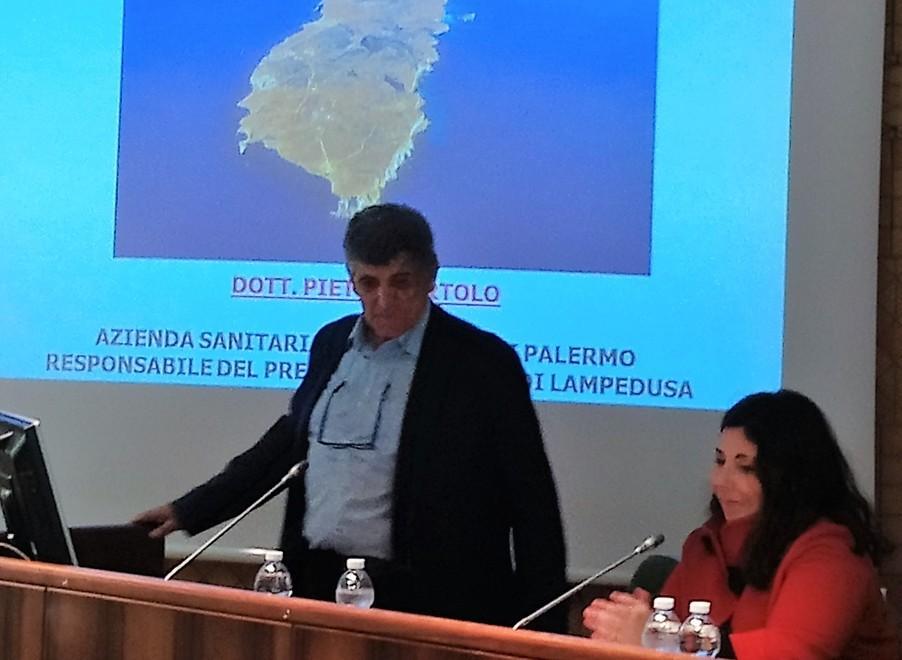Il medico di Lampedusa a Modena: «Ora è in atto un Olocausto» 