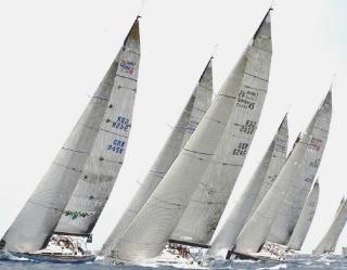 Due momenti delle regate Swan 45