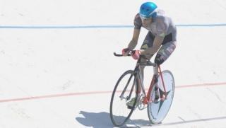 Il ciclista diversamente abile Grassi durante una competizione