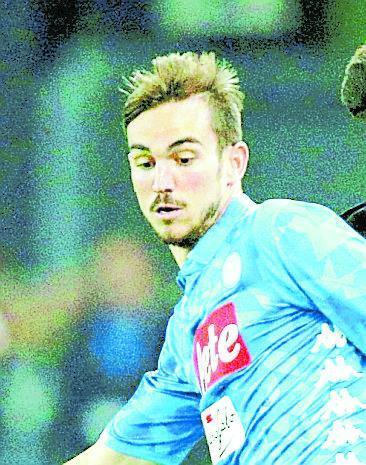 Il Napoli sfrutta l’occasione e dilaga contro l’Udinese In gol Ruiz, Mertens e Rog