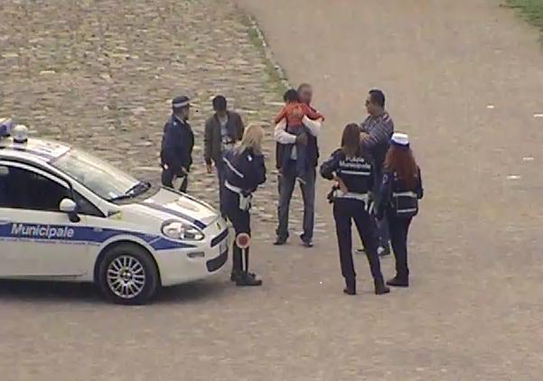 Bimbo di 3 anni si perde al Novi Sad di Modena. Ritrovato dai vigili