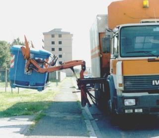 Operazione di raccolta dei rifiuti