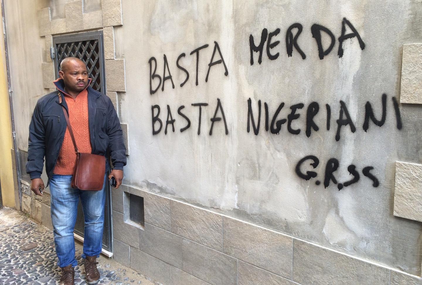 Il capo della comunità: clima d’odio, ho paura 