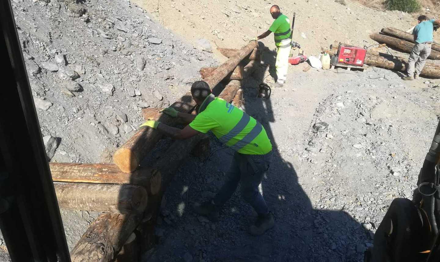 Argentiera, ripresi i lavori nella strada 