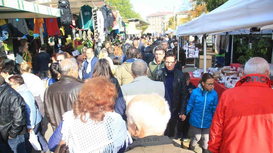 È tempo di San Simone: Montecchio invasa da trecento bancarelle