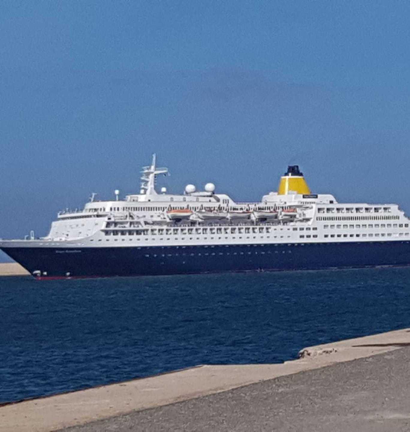 Una nave da crociera inattesa