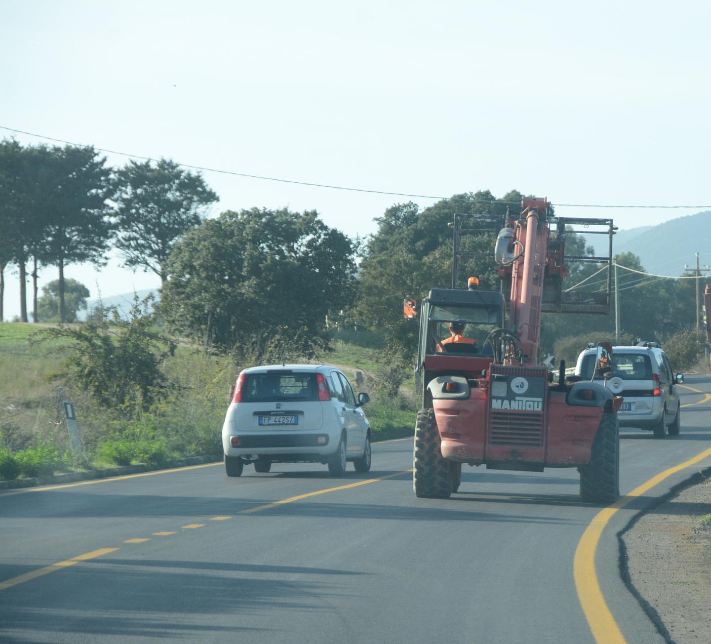Sassari-Olbia, viaggio tra le aziende ostaggio: «Troppe auto su questa strada» 