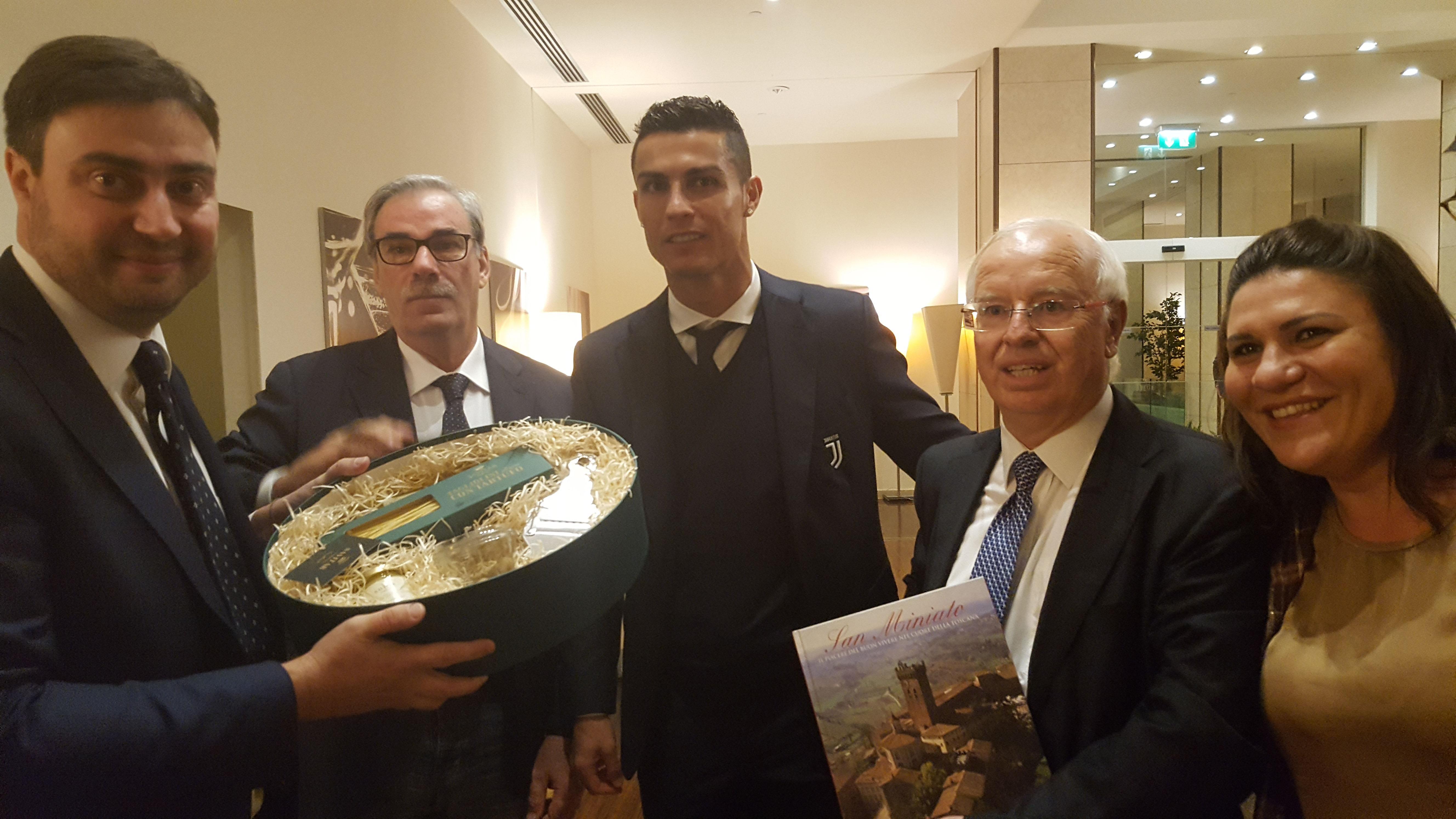 A Cristiano Ronaldo il tartufo di San Miniato 