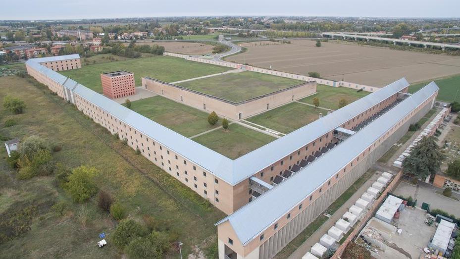 Il mondo dell’architettura: «Completate il cimitero Rossi di Modena»