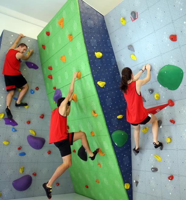 Modena. Una parete di arrampicata per gli studenti del Tassoni 