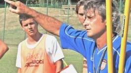 <strong>VERSO I TRE PUNTI.</strong> Di Stefano sembra indicare la strada dei primi tre punti a suoi: sarà a Chiusi?