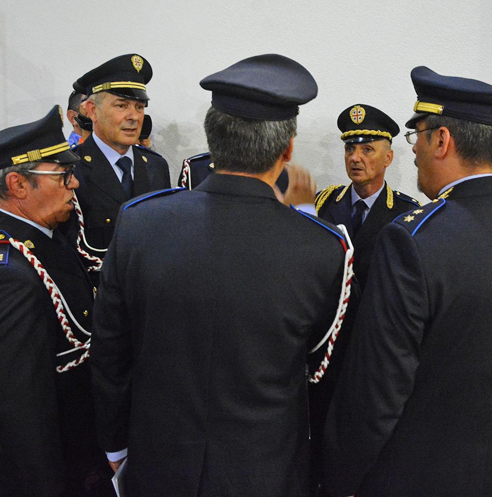 Oristano, il coro della municipale si veste con 6mila euro 