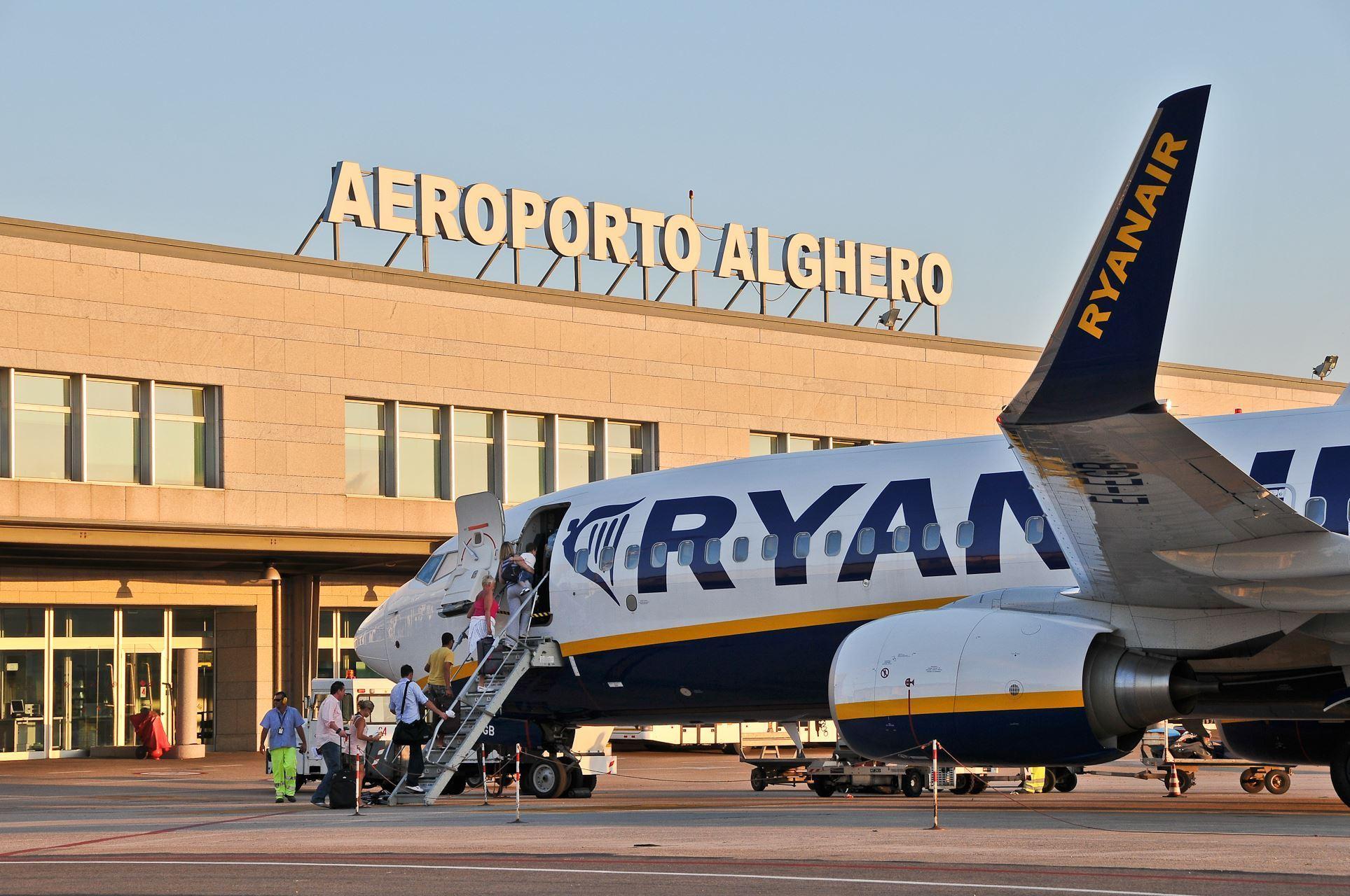 Maltempo, volo Ryanair dirottato da Alghero su Olbia