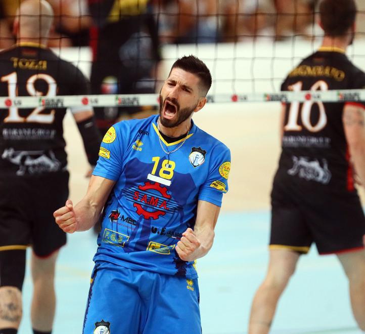 Il Sama sempre più su ed è già fra le big La Krifi medita sul ko 
