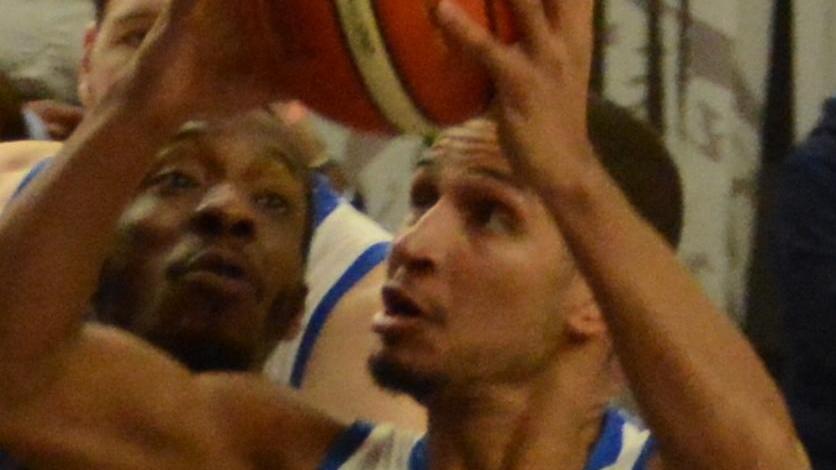 Per Petteway una prova da applausi