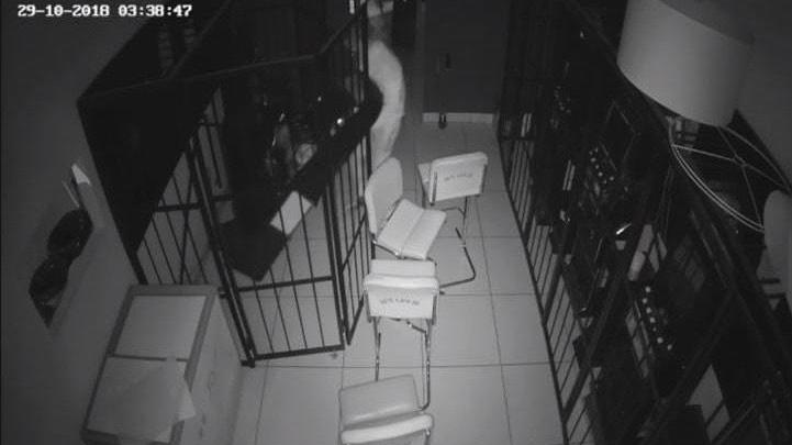 Rovereto, assalto al Café Noir. Razziate macchinette