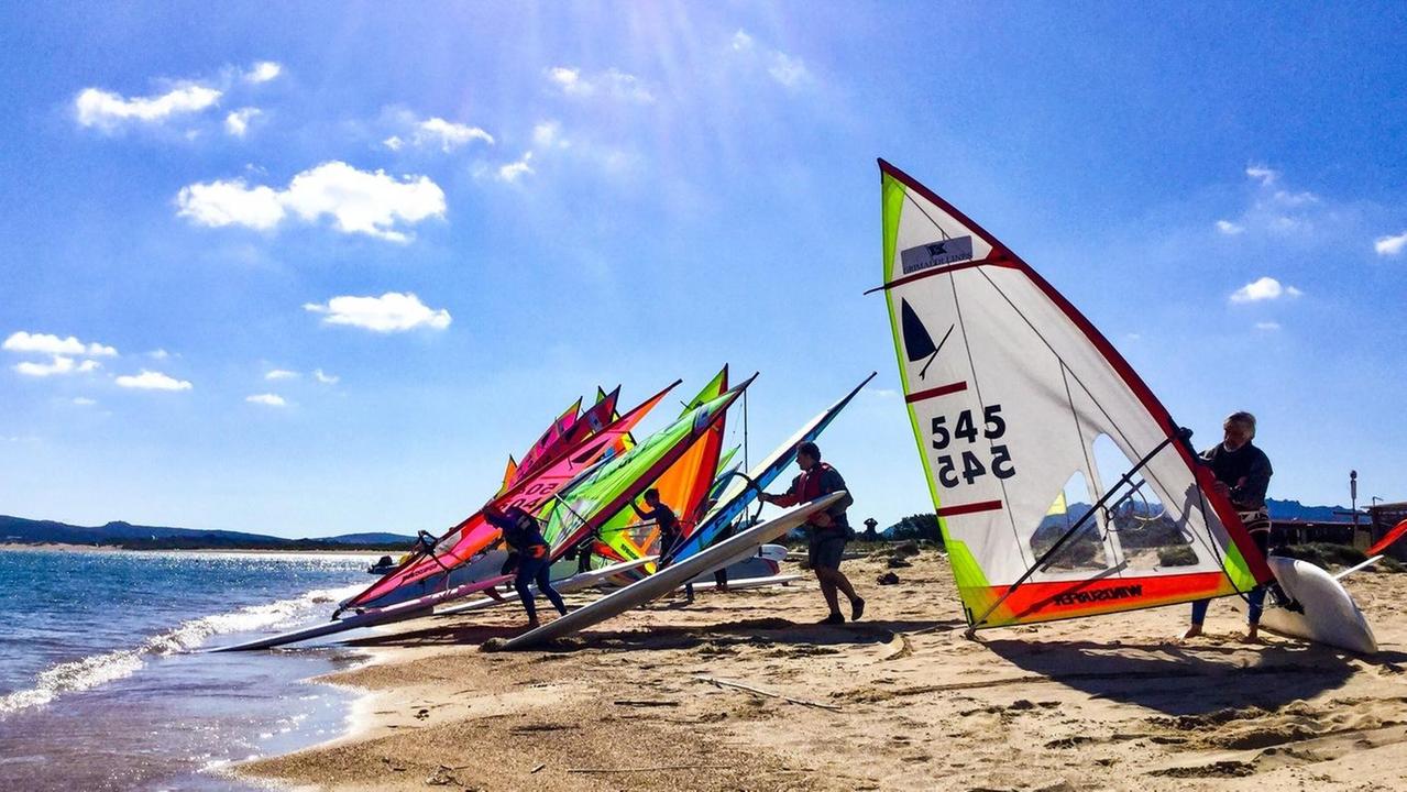 La spiaggia di Coluccia regno del windsurf con l’Ajo Classic 2018