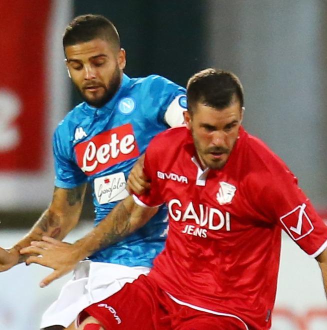 Ligi e Saric indisponibili Jelenic mezzala nel 3-5-2 Mokulu e Arrighini in attacco 